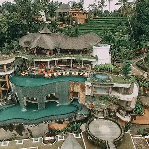 Resort Kenran By Soscomma