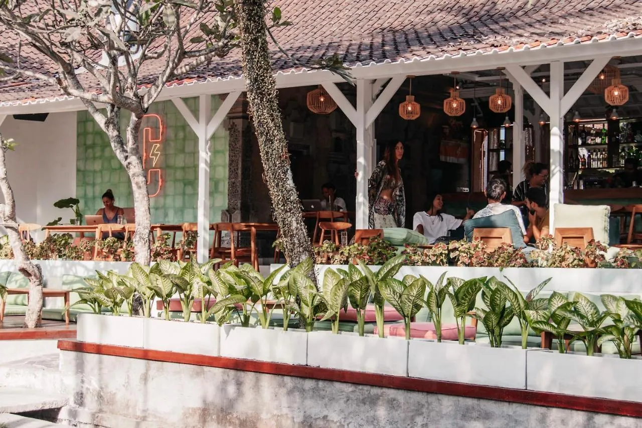Outpost Ubud 3*,